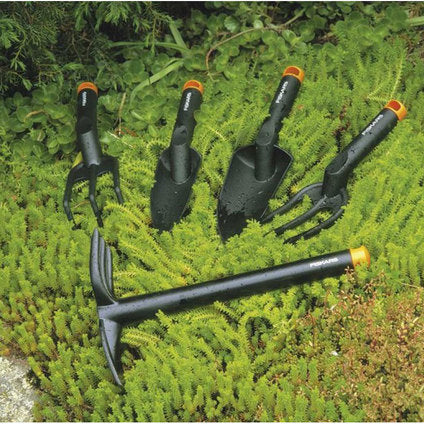 GARDEN HOE FISKARS FS 137040