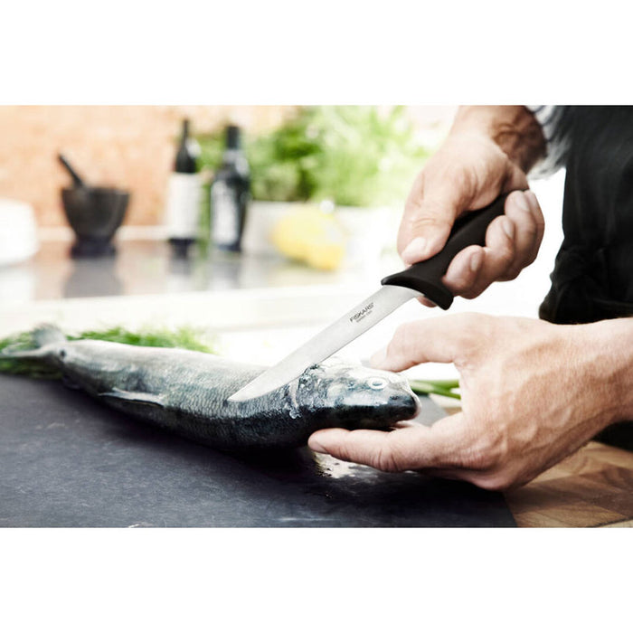 FILLETING KNIFE 17.6 CM FISKARS ESSENTIAL