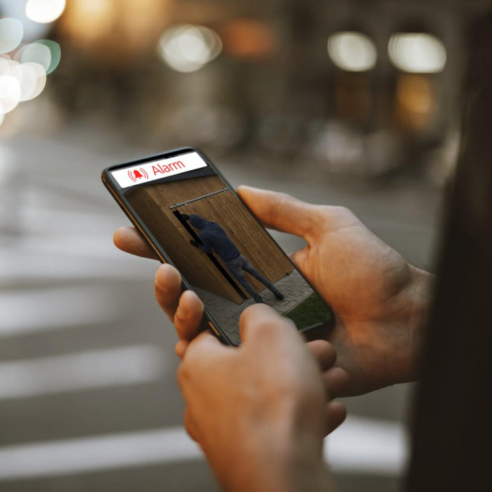 Hama WiFi Outdoor Camera, With Solar Panel, Batteries, Motion Detector, 1080p