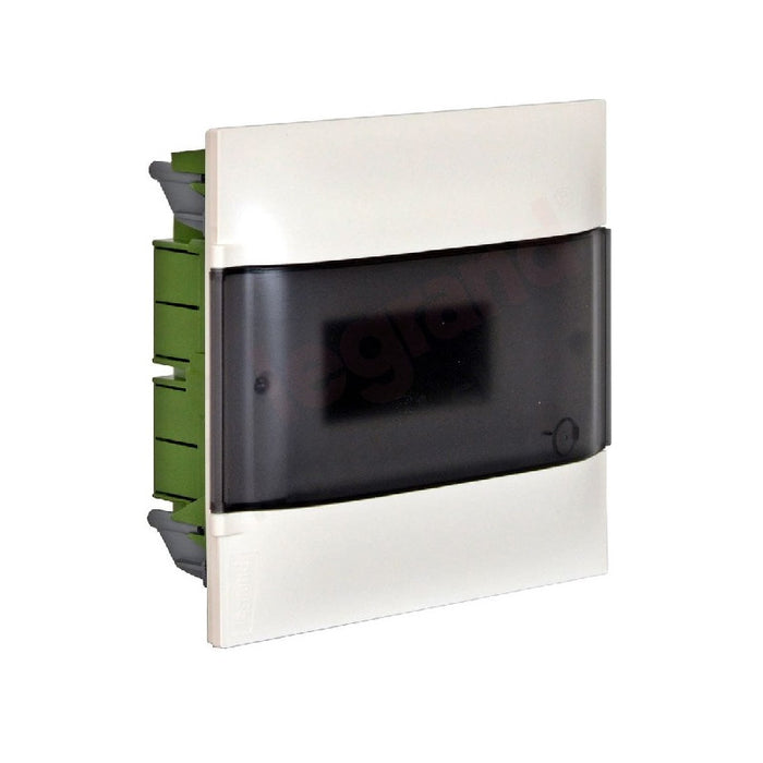 SIX-MODUL PANEL WITH SMOKE DOOR FOR HIDDEN ASSEMBLY LEGRAND