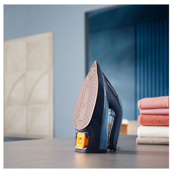 Iron PHILIPS DST8020/20