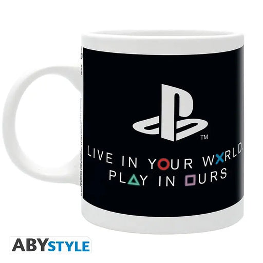ABYSTYLE PLAYSTATION World mug - Дрехи и аксесоари<<<Геймърска периферия<<<ValiAPI