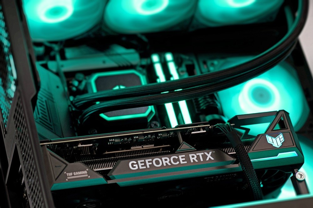 Actina 5901443416654 PC AMD Ryzen™ 9 9900X3D 64 GB DDR5-SDRAM 2 TB SSD NVIDIA GeForce RTX 5090 Windows 11 Home Midi Tower Black