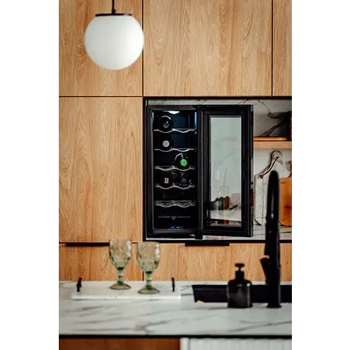 Adler AD 8083 Beverage/wine larder Black - Wine coolersAGD-LDW<<<Home Appliance - ProductsAGD<<<ActionPL