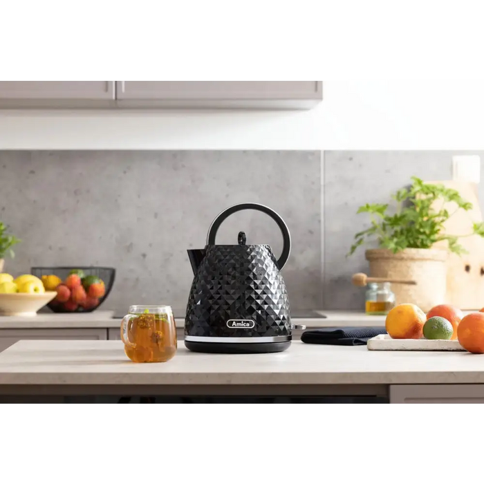 Amica KF 3030 1.7 l 2200 W electric kettle Black - Electric kettlesAGD-CZE<<<Home Appliance - ProductsAGD<<<ActionPL