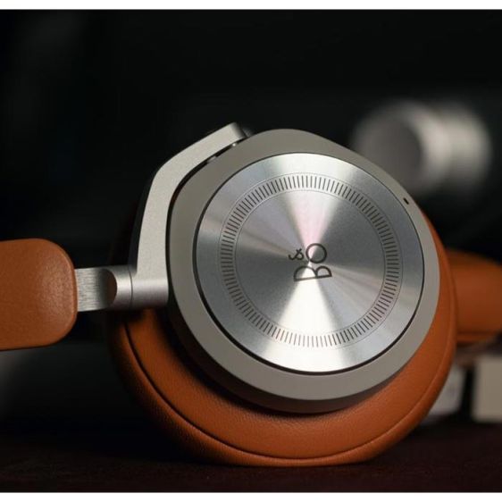 Bang & Olufsen Beoplay HX Timber wireless headphones - True wireless слушалки<<<Смартфони и таблети<<<Черна техника и