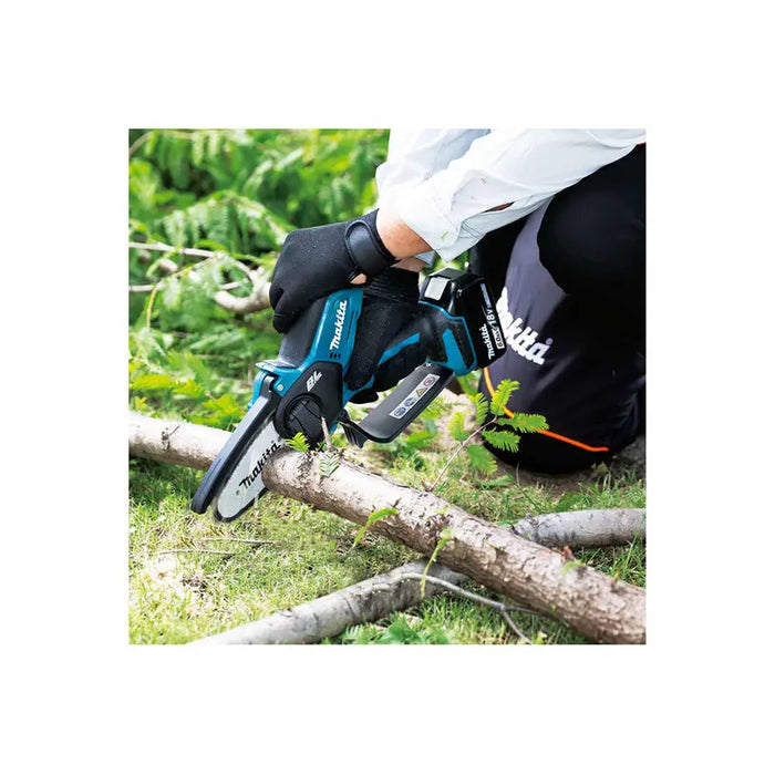 BATTERY BRUSHLESS MINI CHAIN SAW MAKITA DUC101Z 18 V BAR LENGTH 10.00 cm WITHOUT BATTERY AND CHARGER BAR LENGTH 10.00