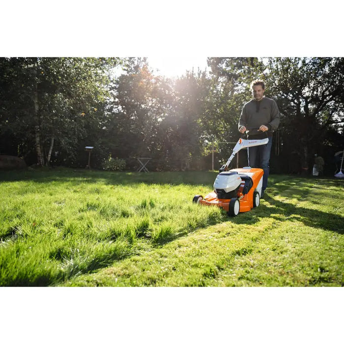 BATTERY SELF-PROPELLED MOWER STIHL RMA 448.2 VC 36 V MOWING WIDTH 46.00 cm WITHOUT BATTERY AND CHARGER - Електрически