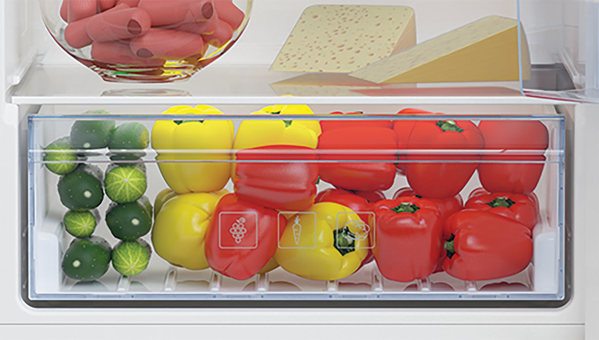 Beko BCSA285K4SN fridge-freezer Built-in 271 L E White