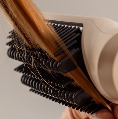 Beurer HT 100 Multistyler, Airstyler 5-in-1, Ceramic-tourmaline coating; Quiet up to 75 dB ; x 3 blower & temperature settings; storage bag & heat protection glove