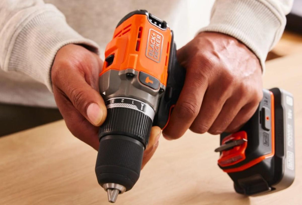 Driver Drill Black & Decker 18 V