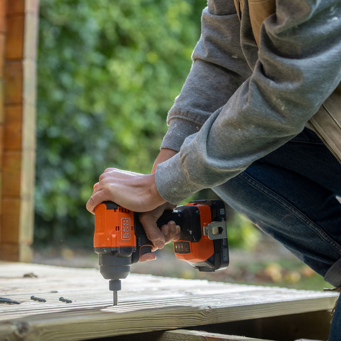 BLACK&DECKER BLIM78E1K-QW CORDLESS BRUSHLESS