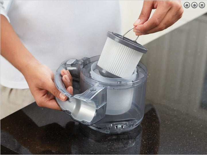 Black & Decker PD1820LF handheld vacuum Black, Chrome Bagless