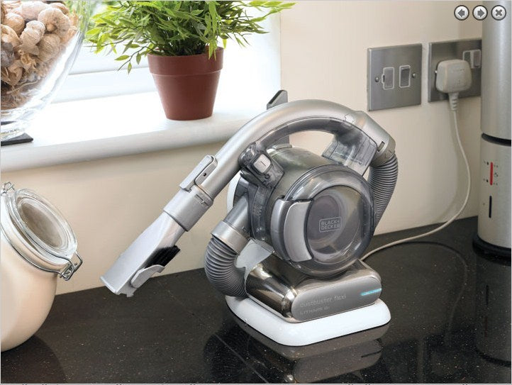 Black & Decker PD1820LF handheld vacuum Black, Chrome Bagless