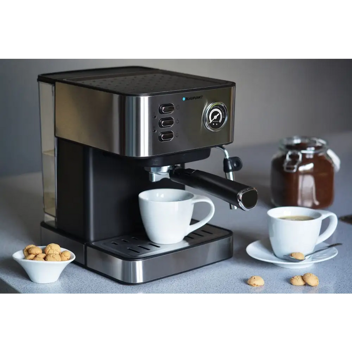 Blaupunkt CMP312 Espresso coffee machine - Coffee machinesAGD-EXP<<<Home Appliance - ProductsAGD<<<ActionPL