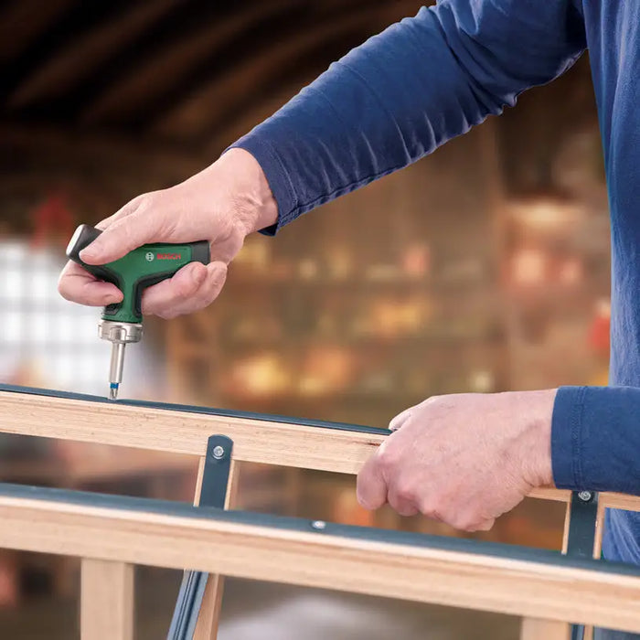 BOSCH HAND TOOL SET 33 PIECES - Комплекти вложки и тресчотки<<<Ръчни инструменти<<<Инструменти и железария<<<Praktiker