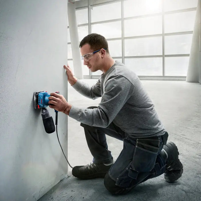 BOSCH PROFESSIONAL GSS 140 A 220 W VIBROSHIVER - Вибрационни шлайфмашини<<<Шлайф машини<<<Инструменти и
