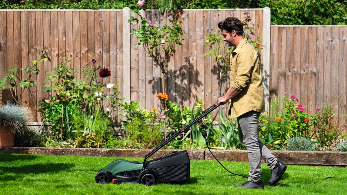 ELECTRIC MOWER BOSCH 1200 W
