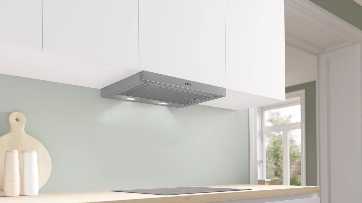 Bosch DFM064W55, SER2, Telescopic hood 60cm C, EcoSilence Drive, max 394 m3/h, 68dB, 3 speeds, CoP D, Grease eff. 86,6%, front strip inox