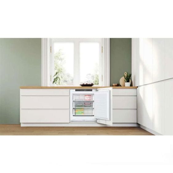 Built-in freezer BOSCH GUN21ADE0