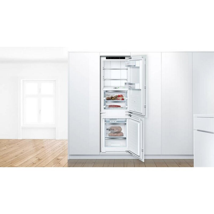 Built-in refrigerator BOSCH KIF86PFE0