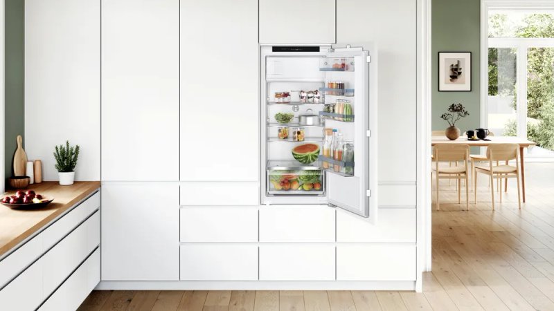 Built-in refrigerator BOSCH KIL42VFE0
