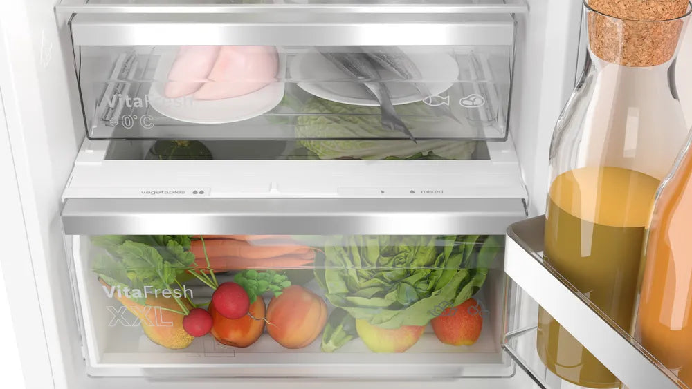 Built-in refrigerator BOSCH KIN86ADD0