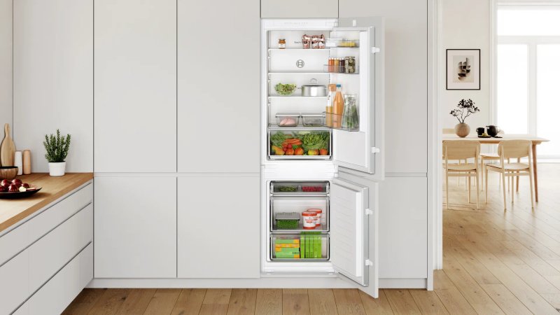Built-in refrigerator Bosch KIV86NSE0