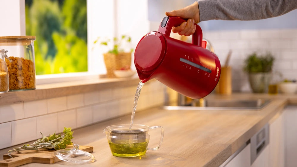Bosch TWK3M124, MyMoment Plastic Kettle, 2400 W, 1.7 l, Cup indicator, Limescale filter, Triple safety function, Red
