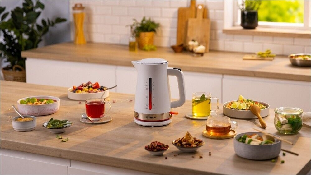 Bosch TWK4M221, MyMoment Plastic Kettle, 2400 W, 1.7 l, Interior light, Cup indicator, Limescale filter, Triple safety function, White