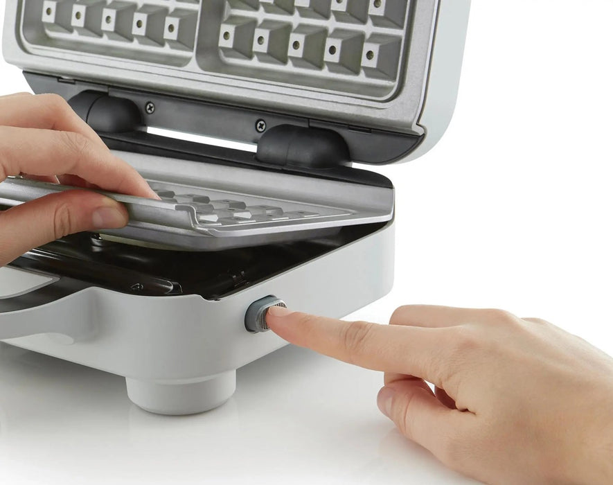 Breville DuraCeramic VST072X Waffle Maker