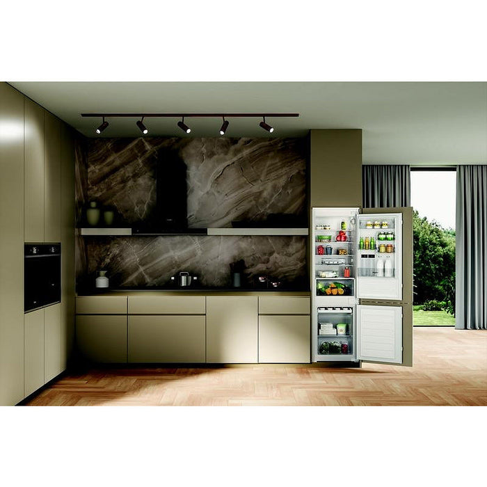 Built-in refrigerator WHIRLPOOL WHC18D051A1 268 l 6th SENSE - Хладилници за вграждане с фризер<<<Хладилници за