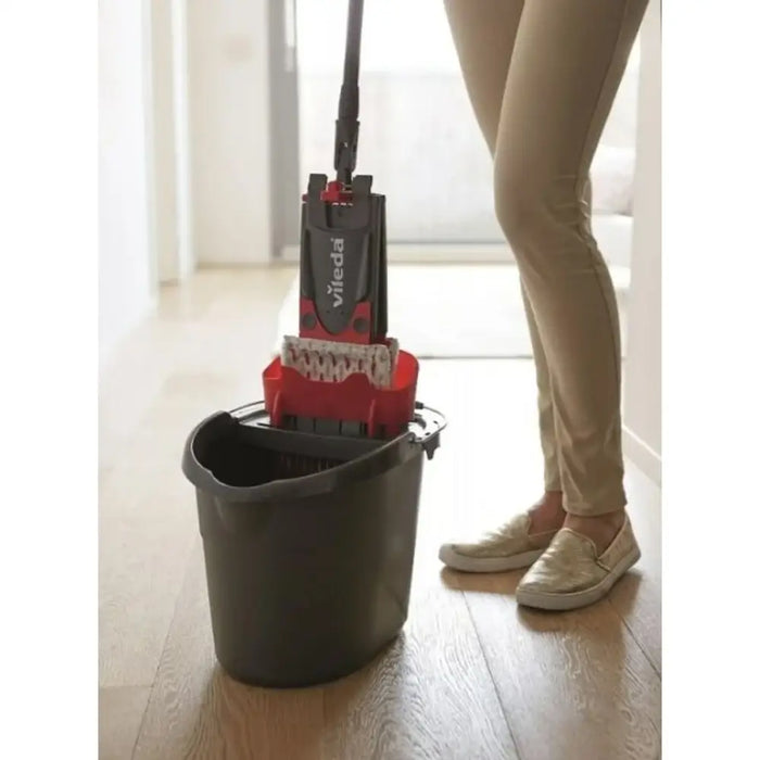 Cleaning bucket Vileda Ultramax Black Red Plastic 10 L 38 x 38 x 38 cm - Мопове и метли<<<Почистване Прахосмукачки И