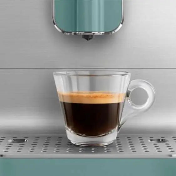 Coffee machine SMEG BCC01EGMEU - Кафеавтомати<<<Кафемашини<<<Малки електроуреди<<<TechnoMix&&&Последни бройки<<<Едра