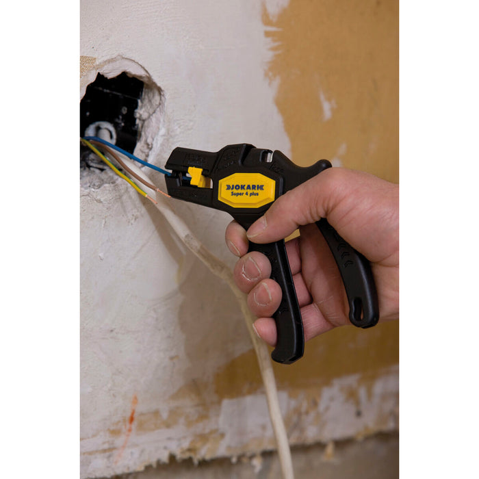 Cable stripping pliers JOKARI Super 4 Plus