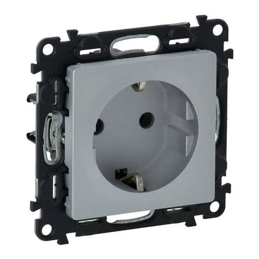 CONTACT WITH CHILD PROTECTION ALUMINUM LEGRAND VALENA LIFE - Ключове и