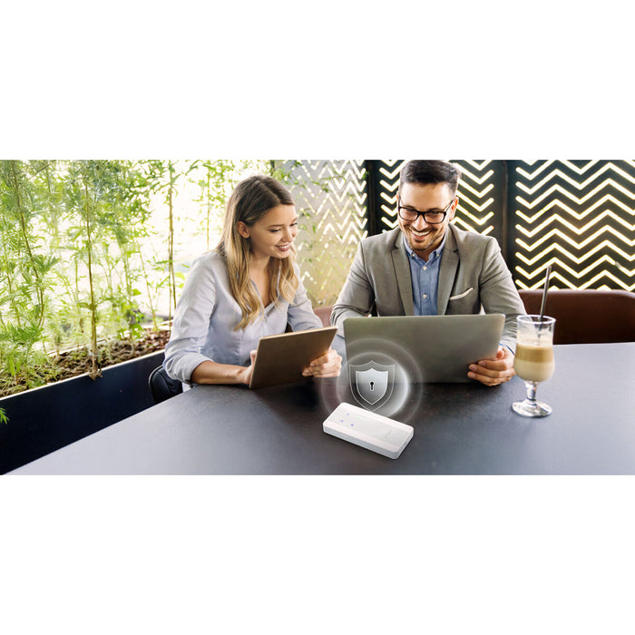 Router D-Link F518 White Wi-Fi 6 GHz USB USB-C