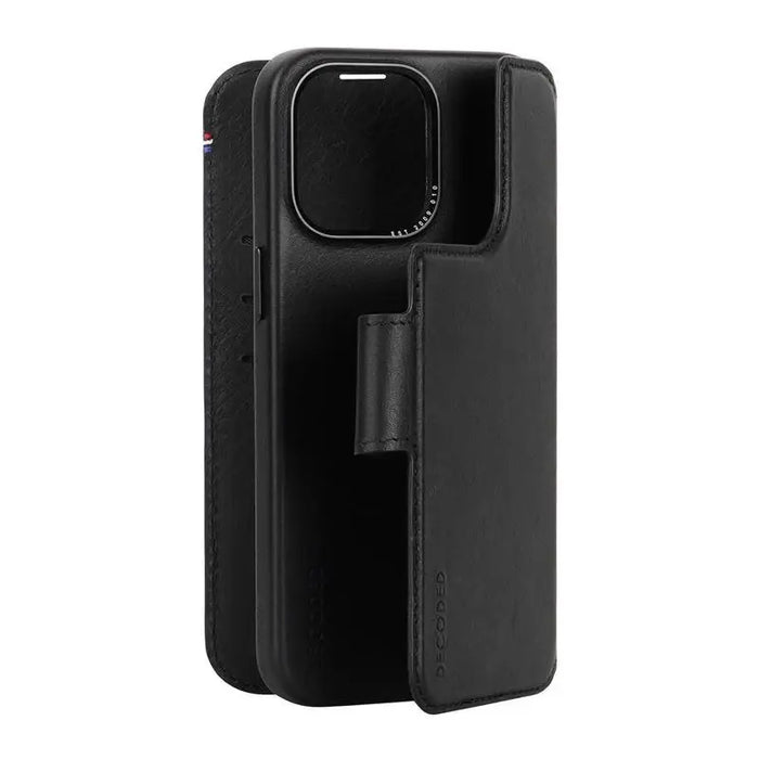 Decoded Detachable Wallet Case Leather with MagSafe for iPhone 15 Pro Max - Black - Cell phone cases