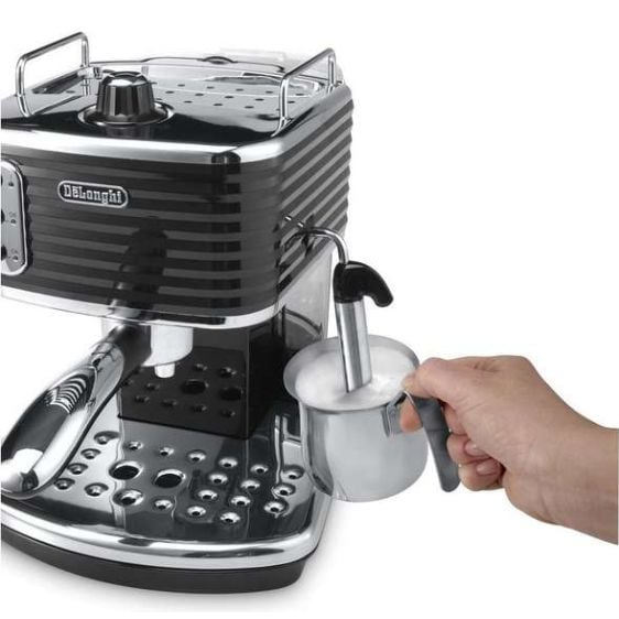 Coffee machine DeLonghi Scultura ECZ351.BK