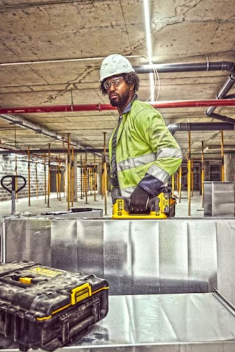 DEWALT. GRABO 18V DCE590N VACUUM LIFTER