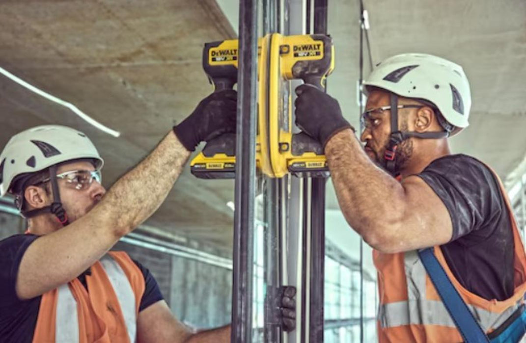 DEWALT. GRABO 18V DCE590N VACUUM LIFTER