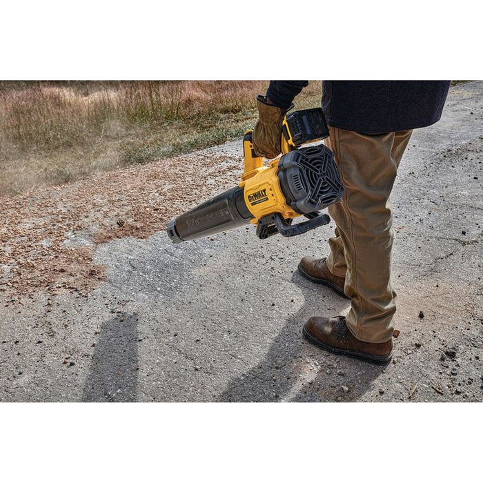 DEWALT DCMBL562N-XJ 18 V CORDLESS BROOM, MAXIMUM BLOW SPEED 200 km/h