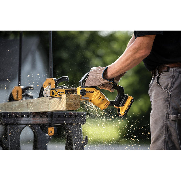 CORDLESS MINI CHAINSAW DEWALT DCMPS520N-XJ