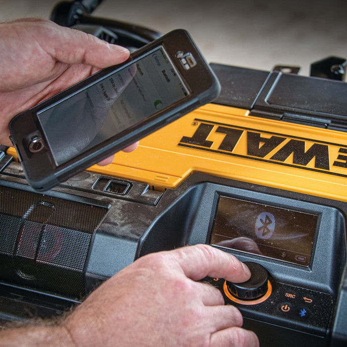DEWALT DWST1-81078-QW BATTERY RADIO
