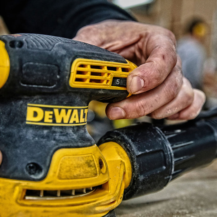 ECCENTRIC GRINDER DEWALT DWE6423-QS 125 mm, 280 W