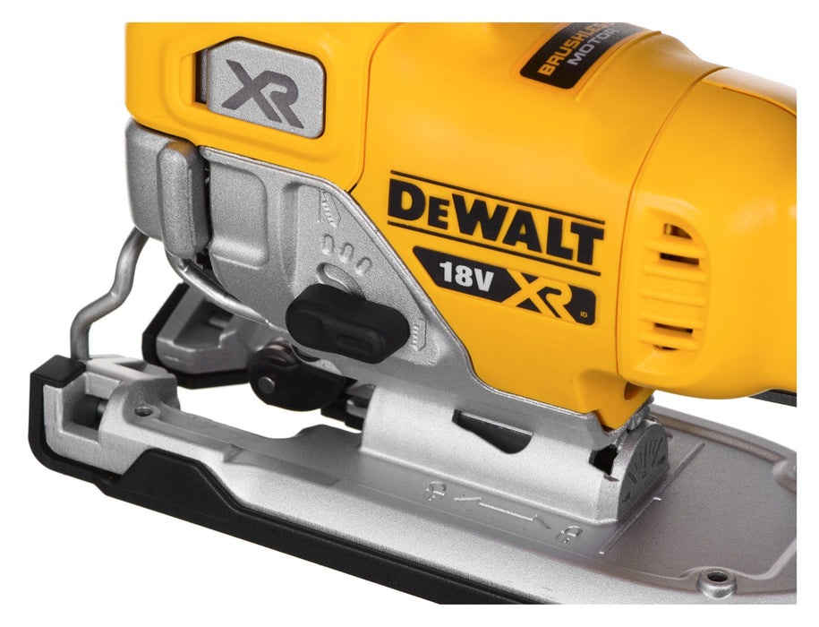 DeWALT DCS334N-XJ power jigsaw