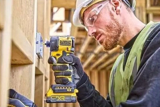DeWalt DCF870N-XJ Impact driver 1/4" 18 V 56 Nm black, yellow