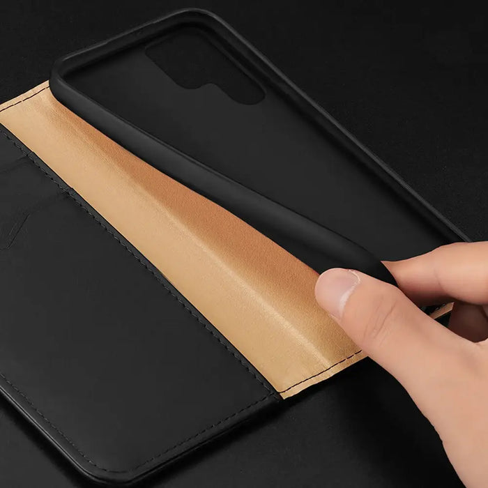 Dux Ducis Hivo Case for Samsung Galaxy S23 Ultra Flip Cover Wallet Stand RFID Blocking Brown - Cell phone cases