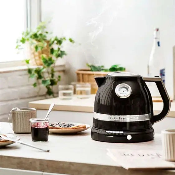Electric kettle KitchenAid Artisan 5KEK1522EOB 1.5 l Onyx Black - Електрически кани<<<Уреди за кухня<<<Малки