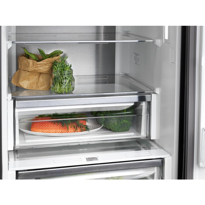 Electrolux LNT7ME36X3 Freestanding 366 L E Stainless steel - Freestanding refrigerator-freezers